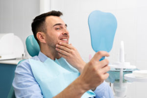 Cómo cuidar tus carillas dentales
