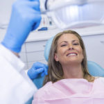 ¿Qué hacer después de colocar el implante dental?